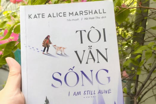 Review sách – Tôi vẫn sống – Kate Alice Marshall